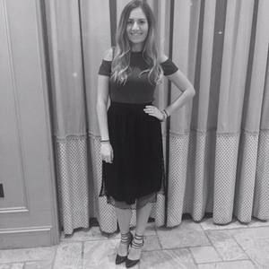 Meet your Posher, Christina